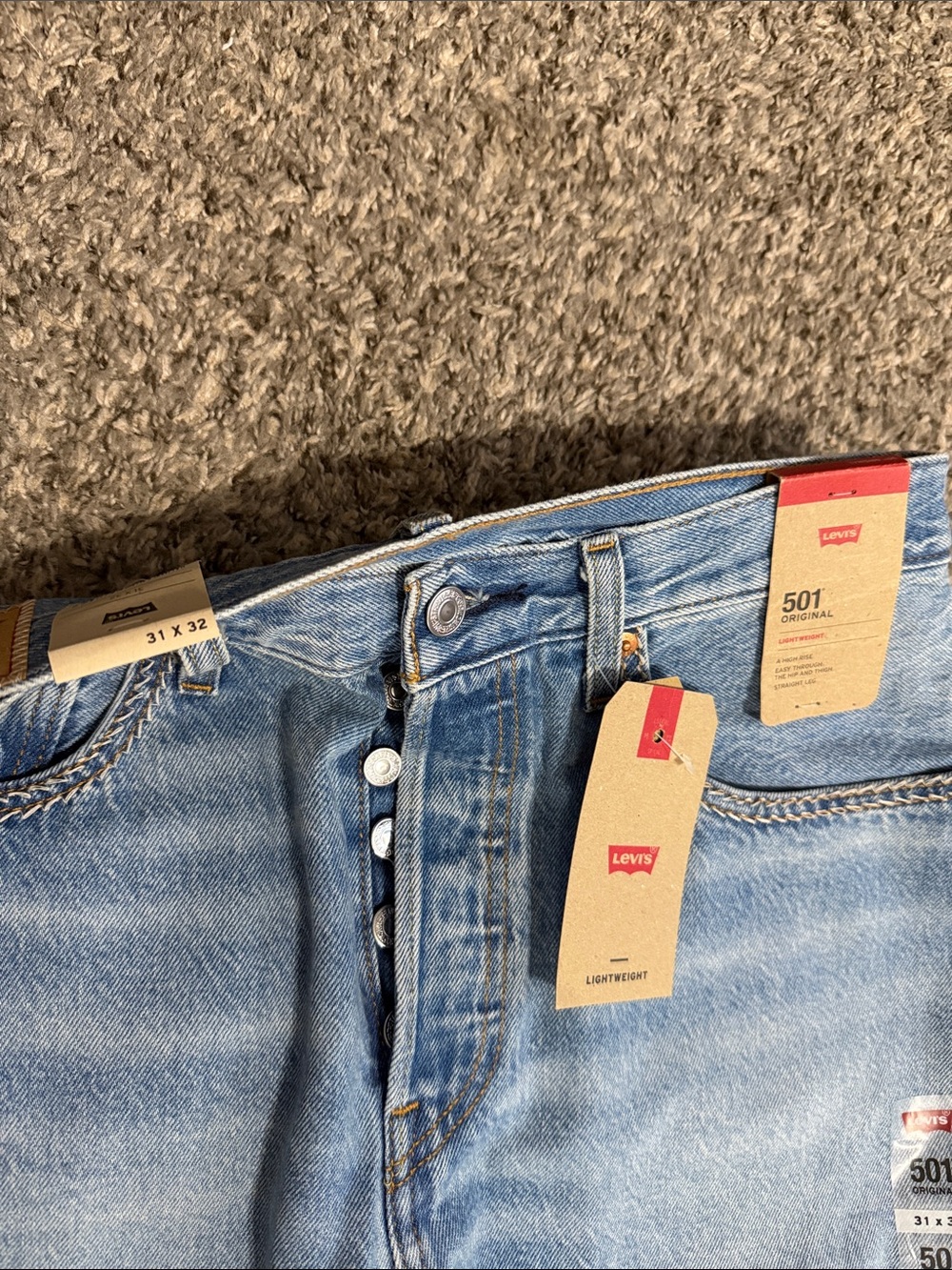 Levi's Women’s 501 Original Jeans - Picture 3 of 5